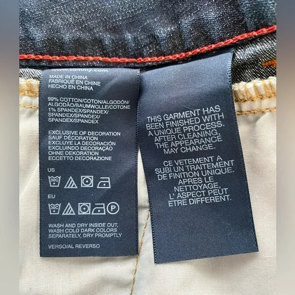 Tommy Hilfiger Denim Mini Skirt with Pockets - Size 12 - EUC - Picture 4 of 5